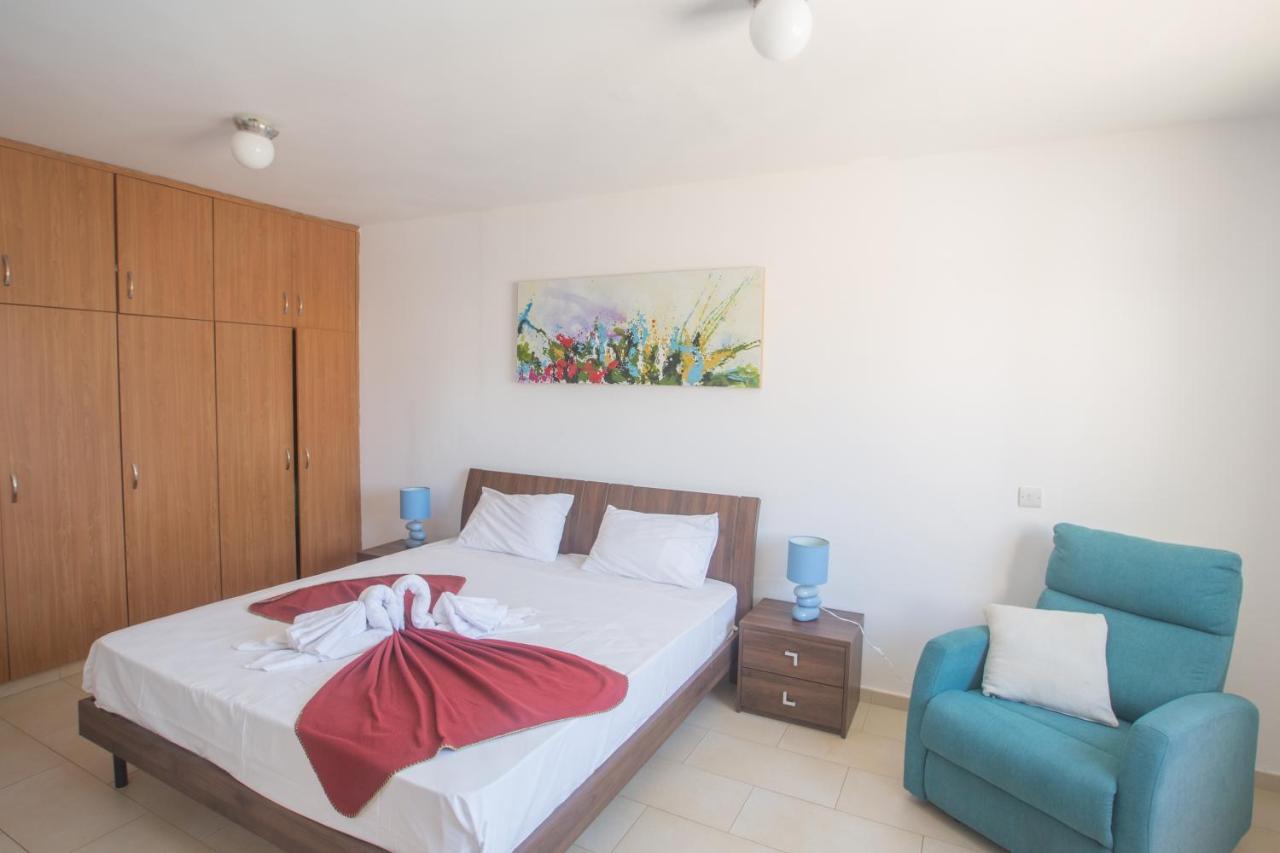 Napiana Apartments ไอยานาปา ภายนอก รูปภาพ