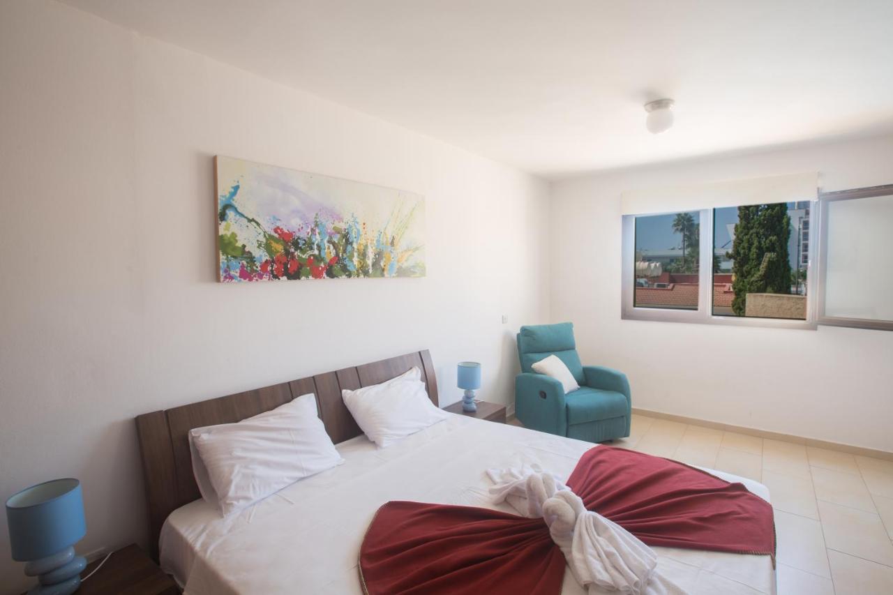 Napiana Apartments ไอยานาปา ภายนอก รูปภาพ