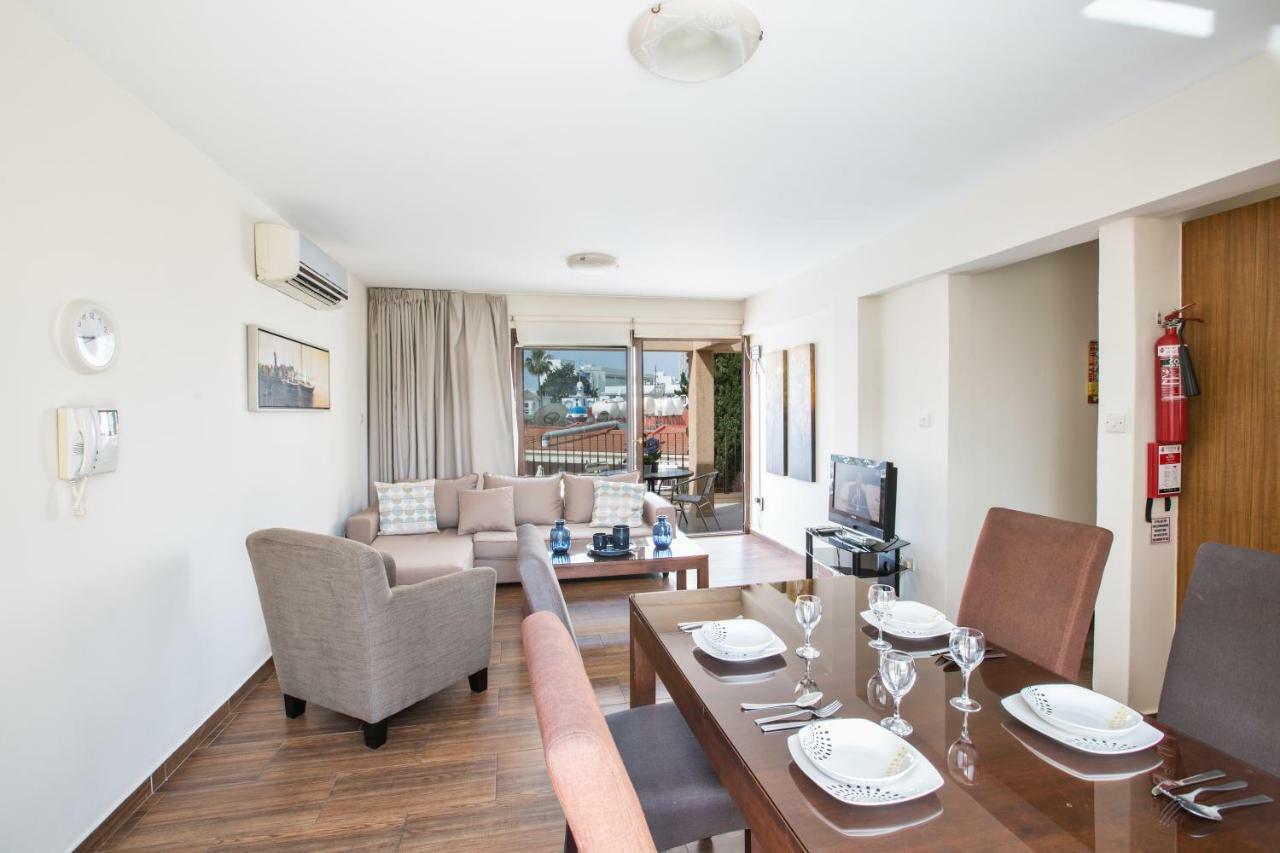 Napiana Apartments ไอยานาปา ภายนอก รูปภาพ