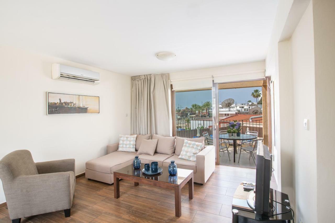 Napiana Apartments ไอยานาปา ภายนอก รูปภาพ